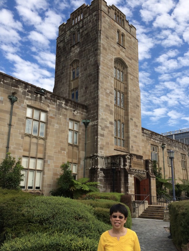 I’m standing in front of the geology building at University of Sydney- a lovely sandstone building. 