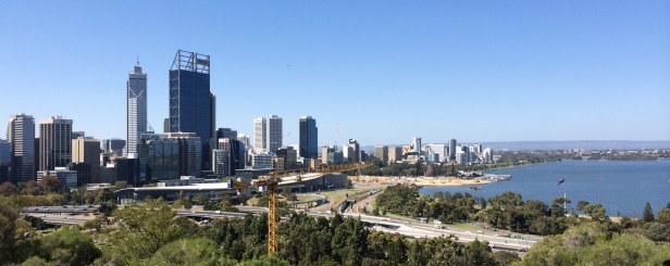  The tall BHP Billiton tower dominates Perth’s business district skyline.  