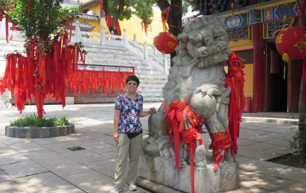 Wuhan’s Changchun temple dates back to the reign of Genghis Khan, and still is a peaceful retreat with colorful red ribbons that display wishes.  Outside the temple gates, city street fortune tellers read palms and shake sticks.