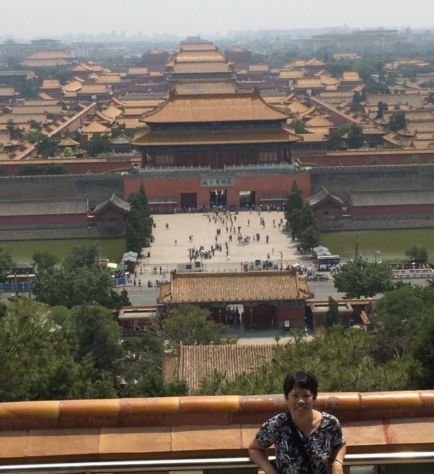 From Jingshan park, you can see the overview of the Forbidden City with China’s best preserved ancient buildings.