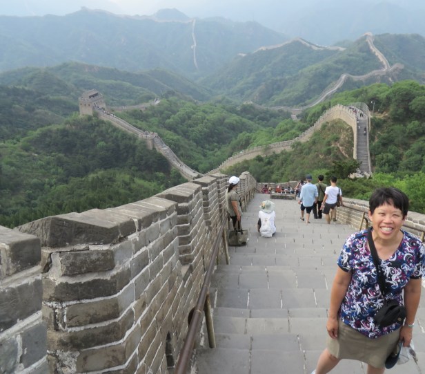  The Badaling section of the Great Wall is very popular because it is close and accessible to Beijing.