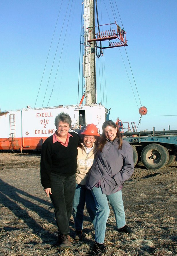 Robbie-Jess-and-Amy-at-well_edit