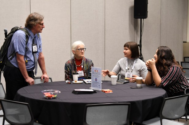 Author Anabel Winitsky visits with GSA Councilor Suzanne O'Connell and GSA Diversity in the Geoscience Committee alumnus Steve Boss.