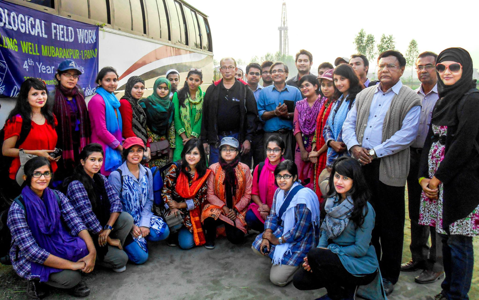 Image 3. DU Geology field excursion. Photo credit: Rabaya Khair Nithy (now studying engineering geology at the University of Glasgow, United Kingdom).