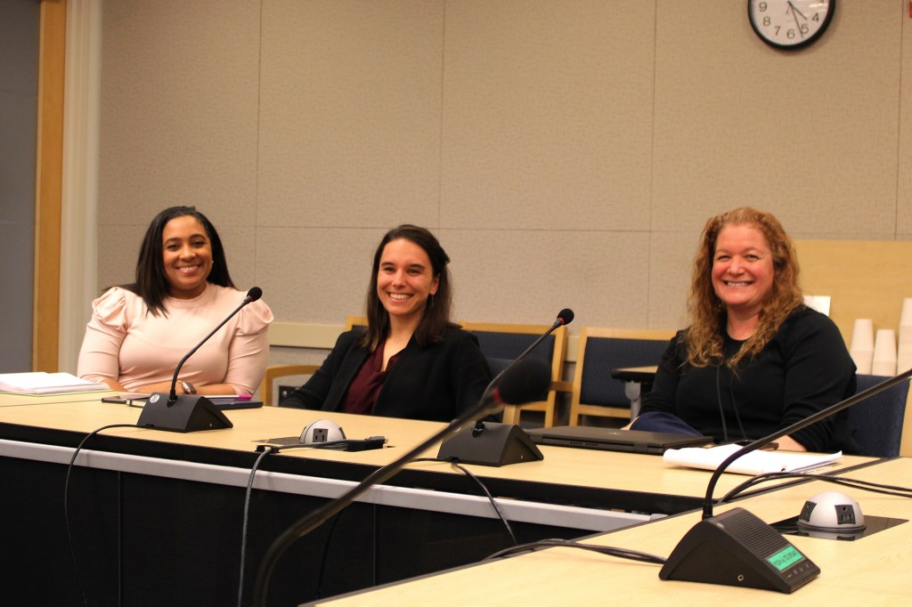 National Academies staff meet with 2023 Joint Southeastern & Northeastern Section Meeting field trip participants